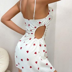 ملابس نوم نسائية مع خصر مفتوح